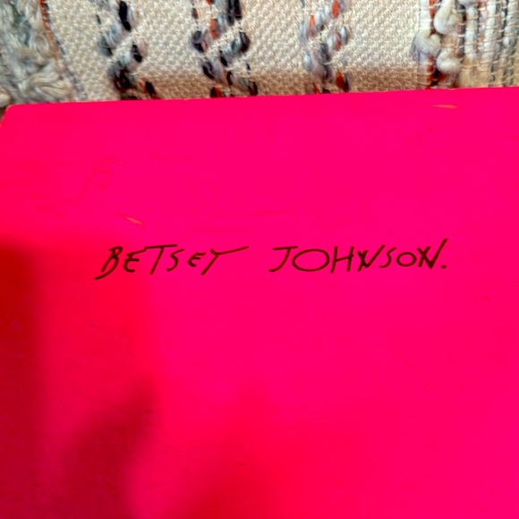 Betsy Johnson booties EUC… In original box - Picture 8 of 9